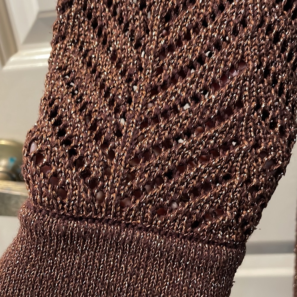 Peter Nygard Sweater - Picture 4 of 6